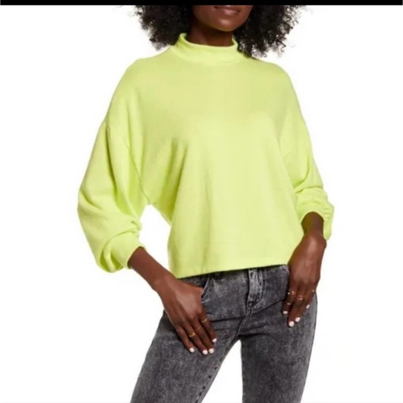 All In Favor Neon Yellow Mock Neck Sweatshirt Size Small - Picture 1 of 7